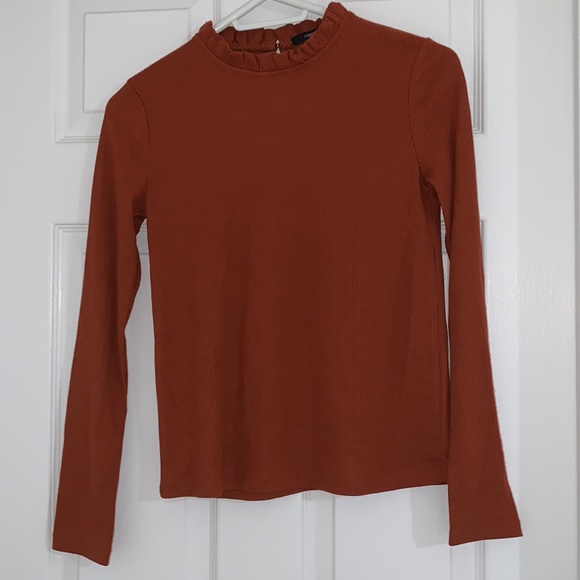 Ruffled mock orange turtle neck - Picture 1 of 3